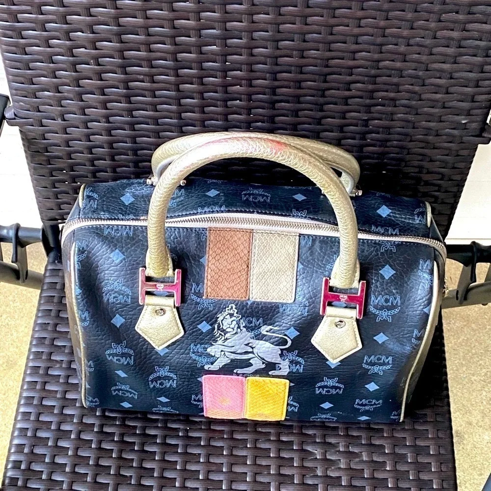 MCM Black and Multicolor Women's Bag